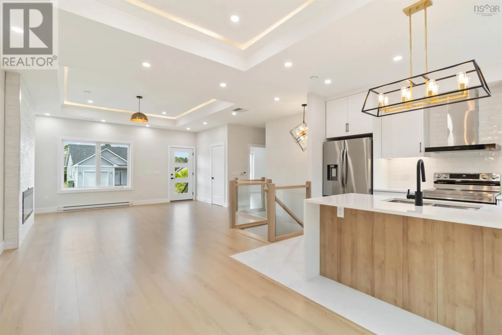 19 Norawarren Drive