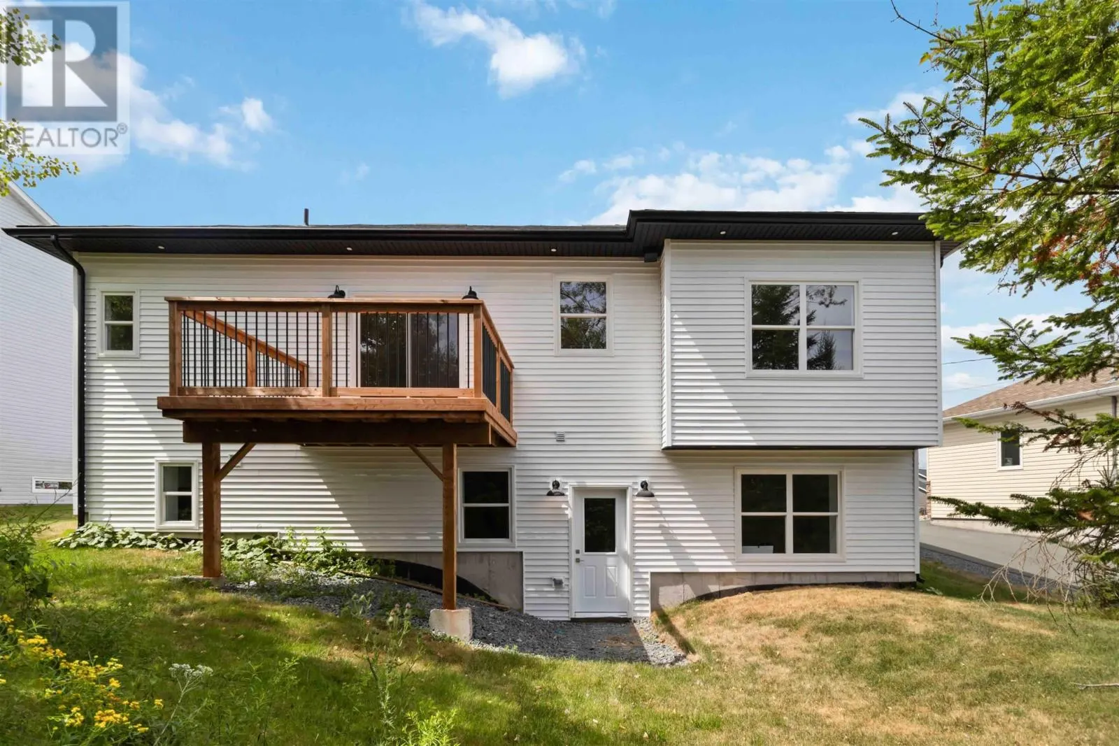 19 Norawarren Drive