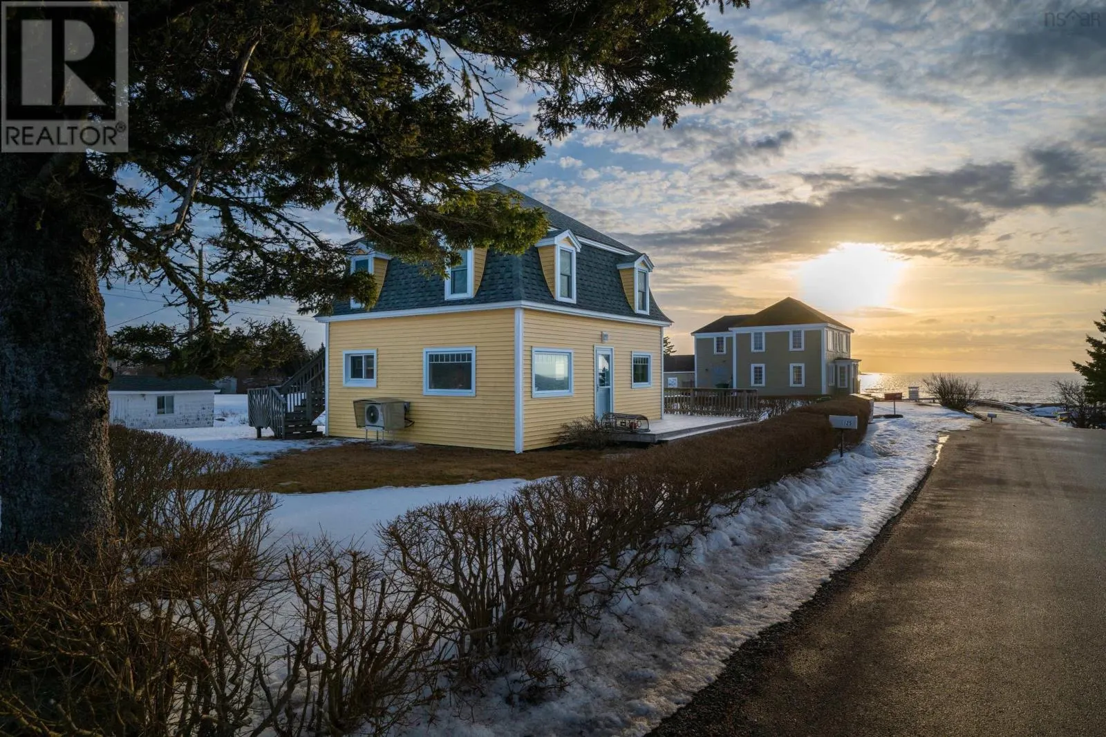 125 The Point Road