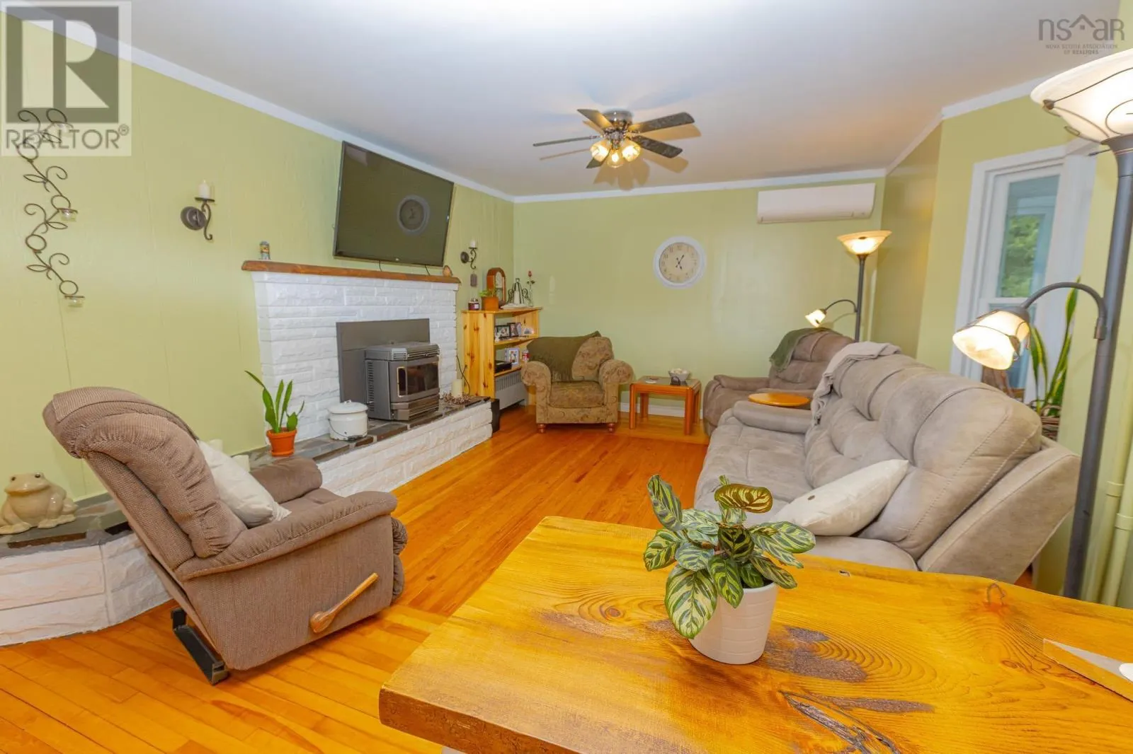 327 Brighton Road
