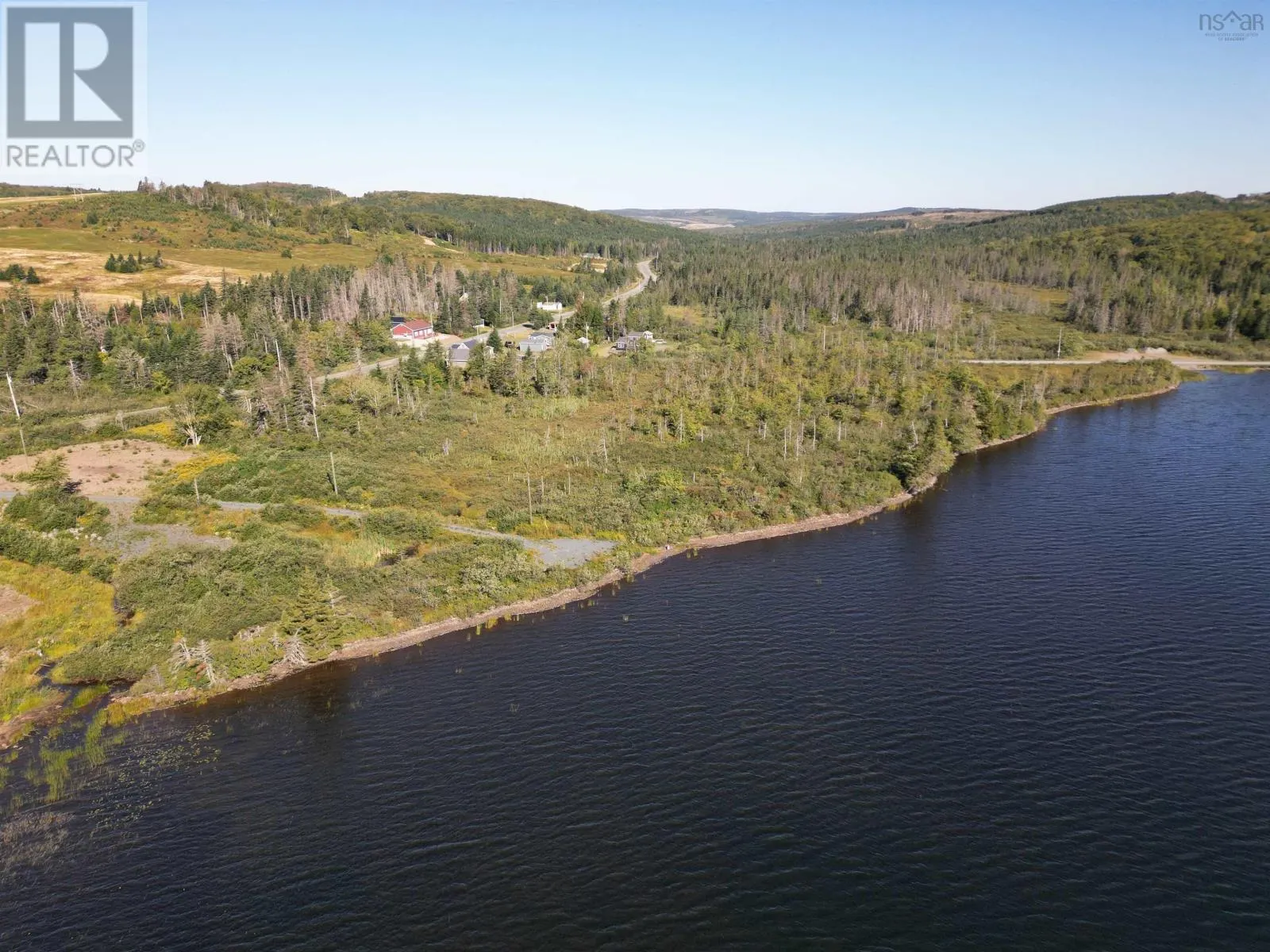 12 Lakeside Lane