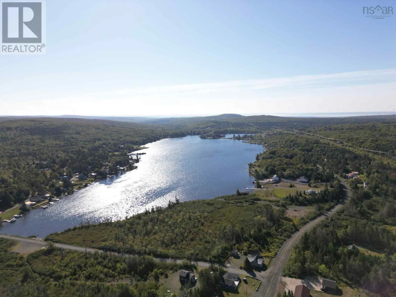 12 Lakeside Lane