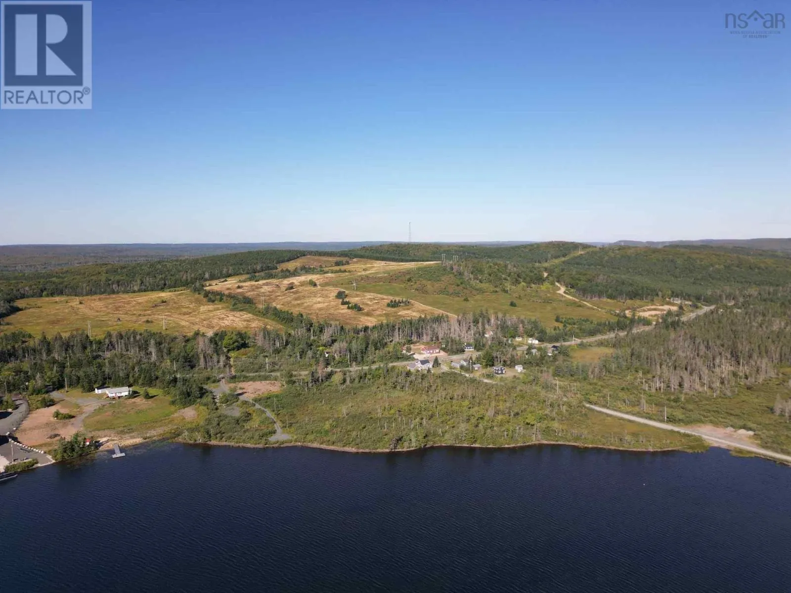 12 Lakeside Lane