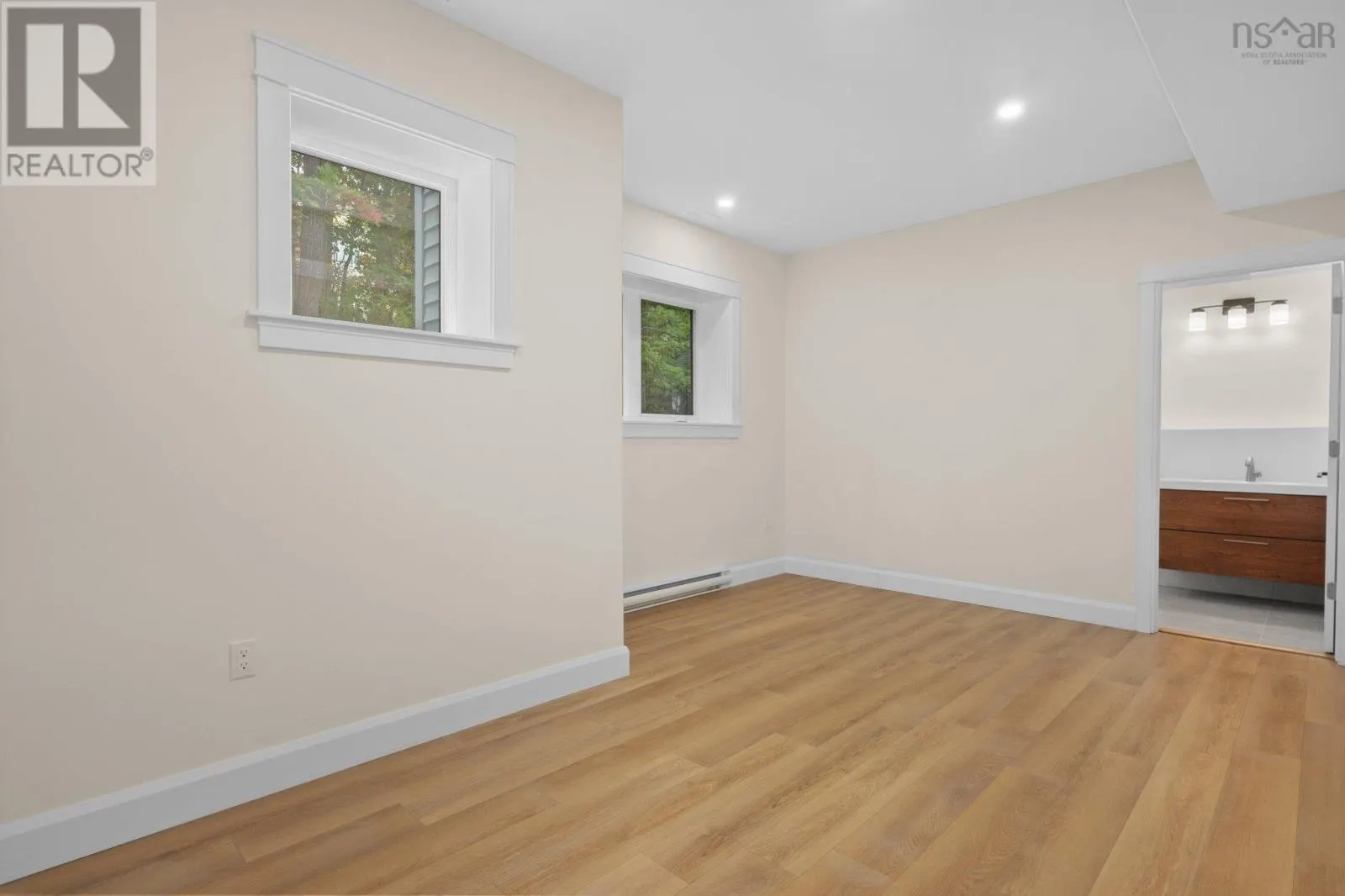 978 Winwick Road