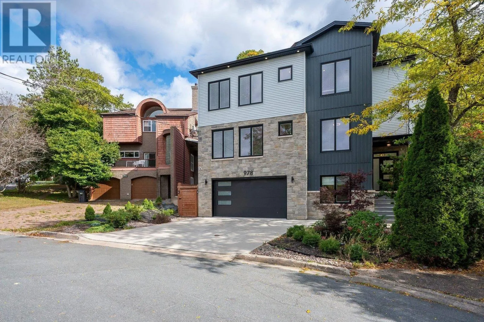 978 Winwick Road
