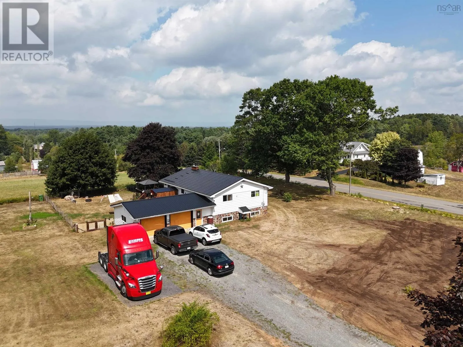 387 Lawrence Road