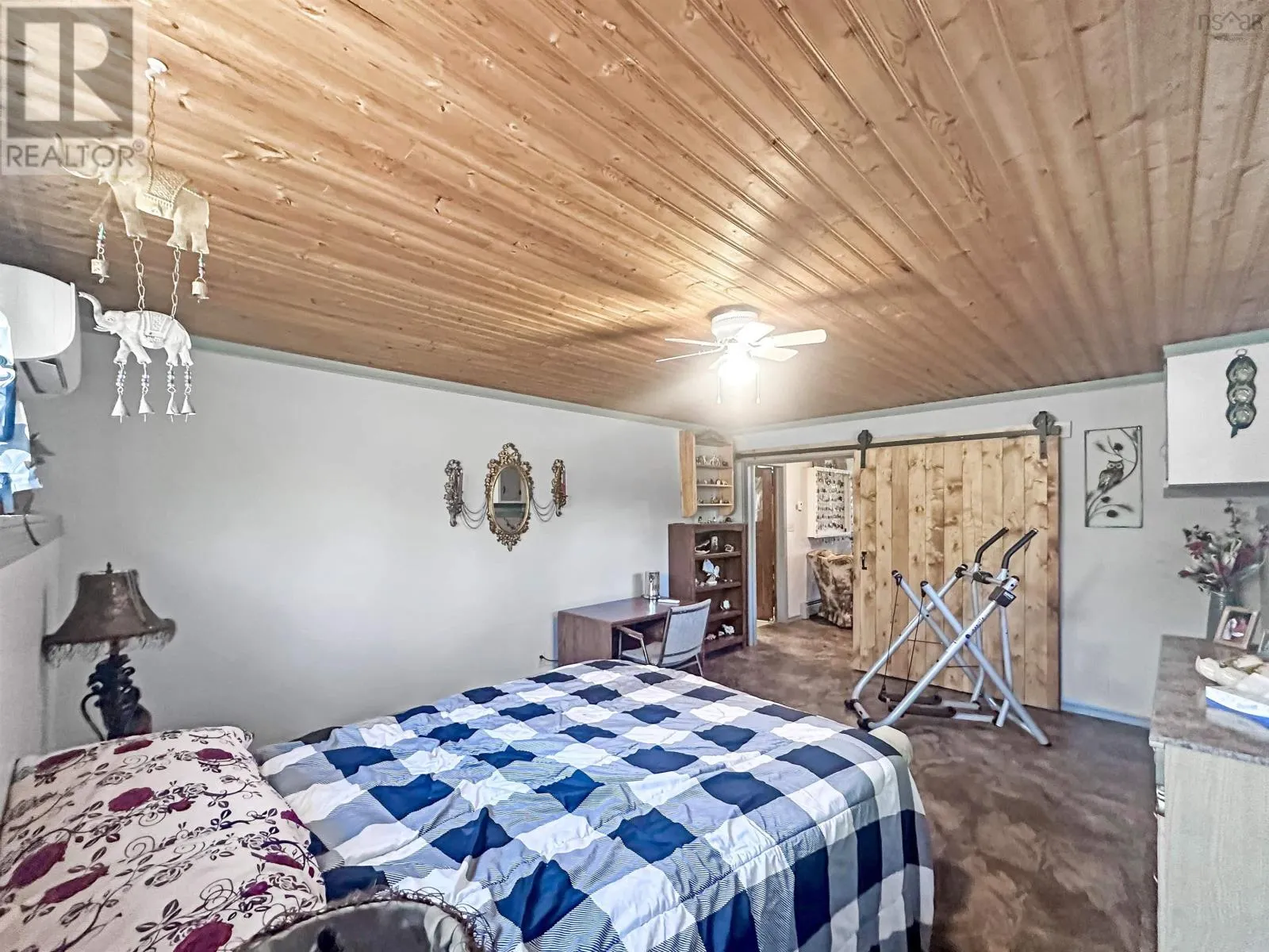 387 Lawrence Road