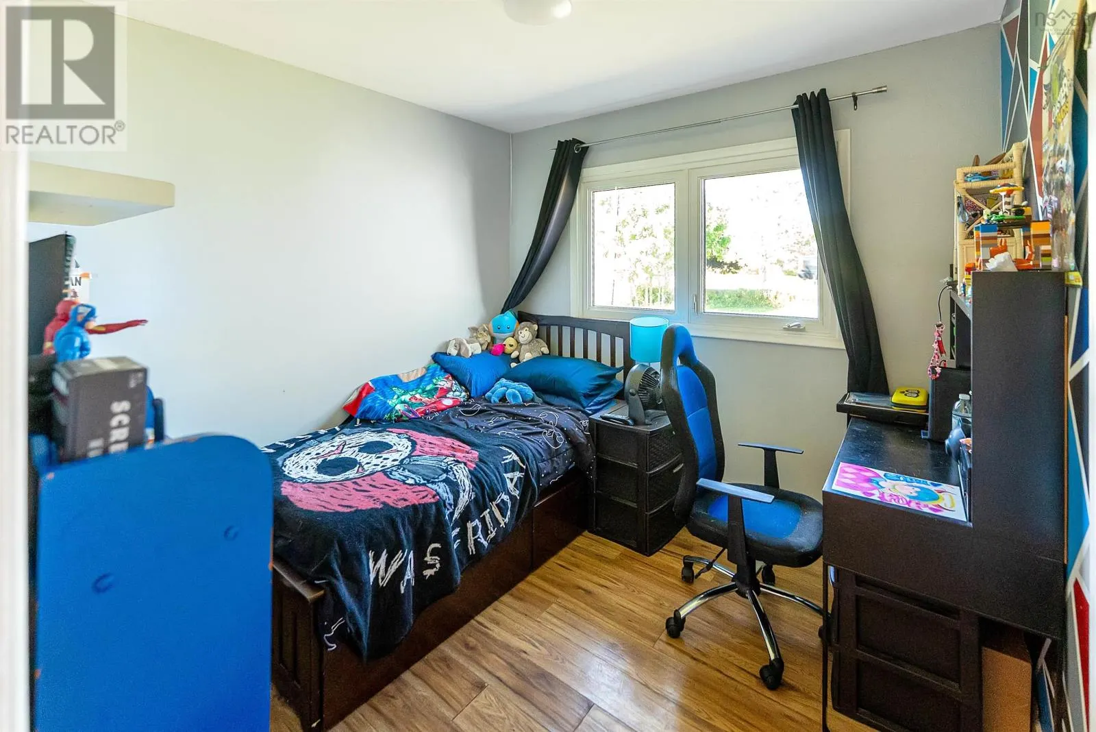 2827 Sackville Drive Drive