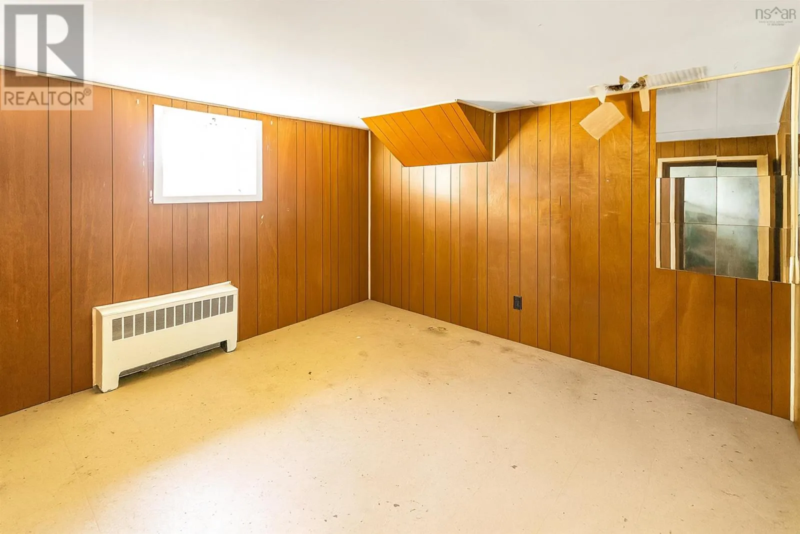 2827 Sackville Drive Drive