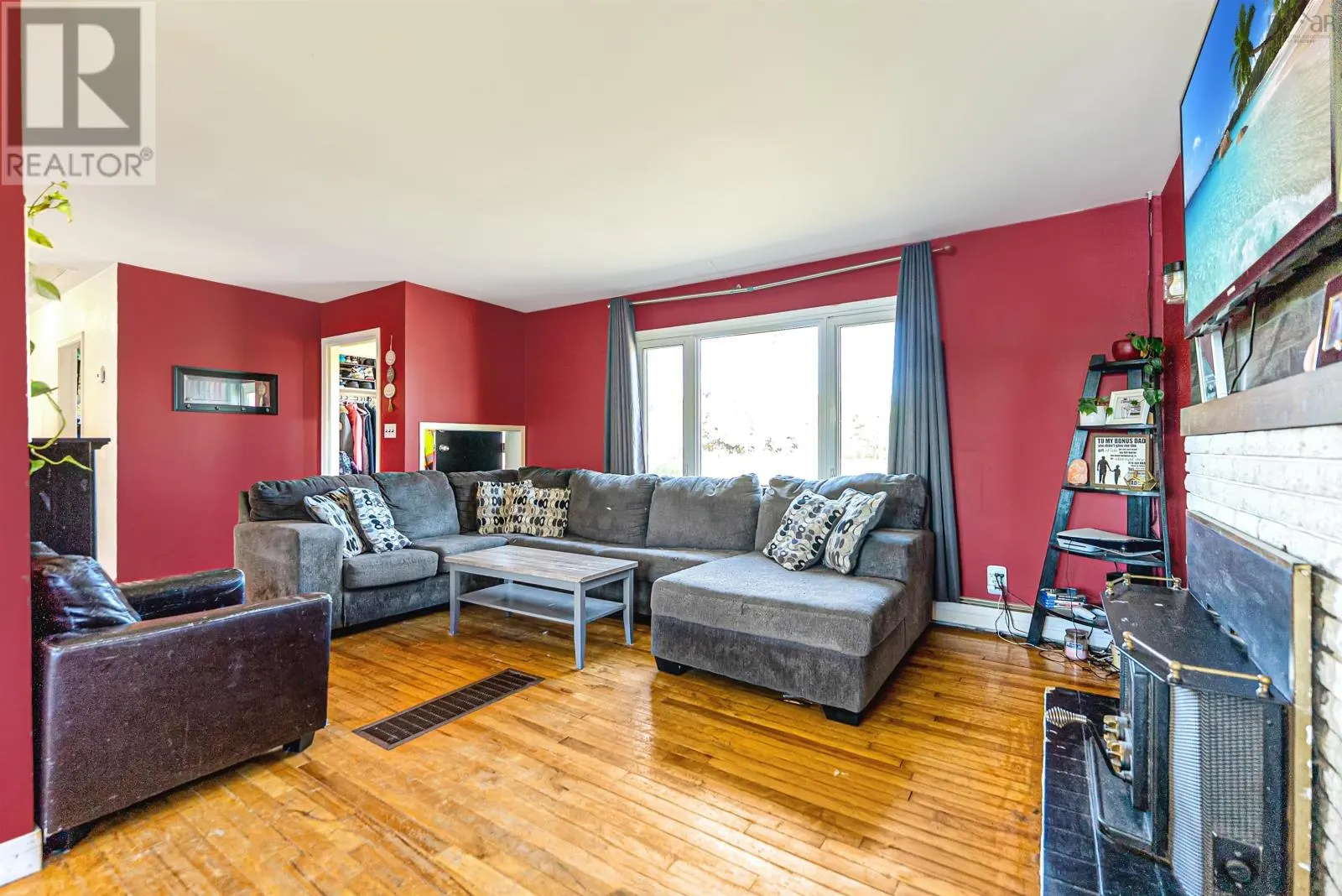 2827 Sackville Drive Drive