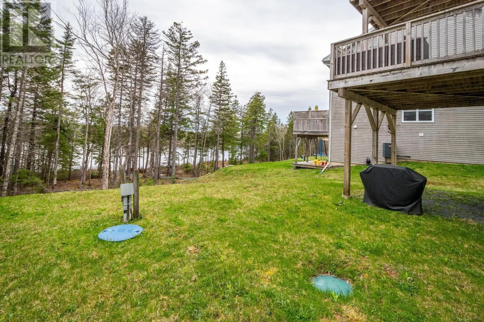 214 Voyageur Way