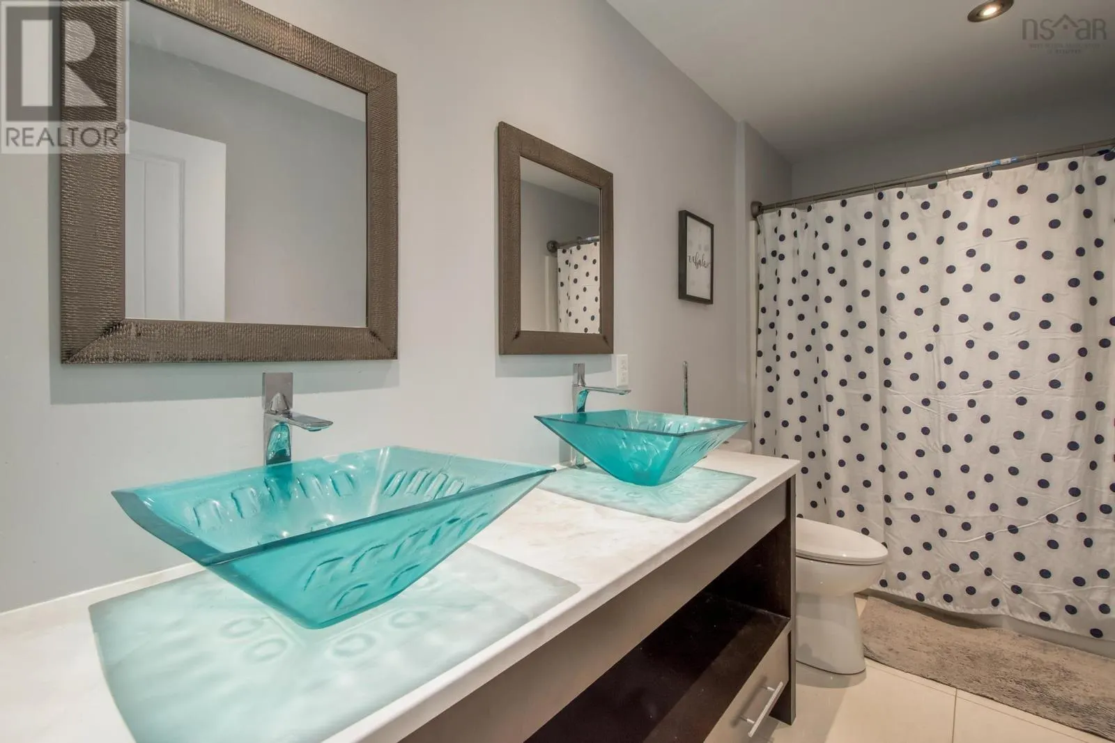 214 Voyageur Way