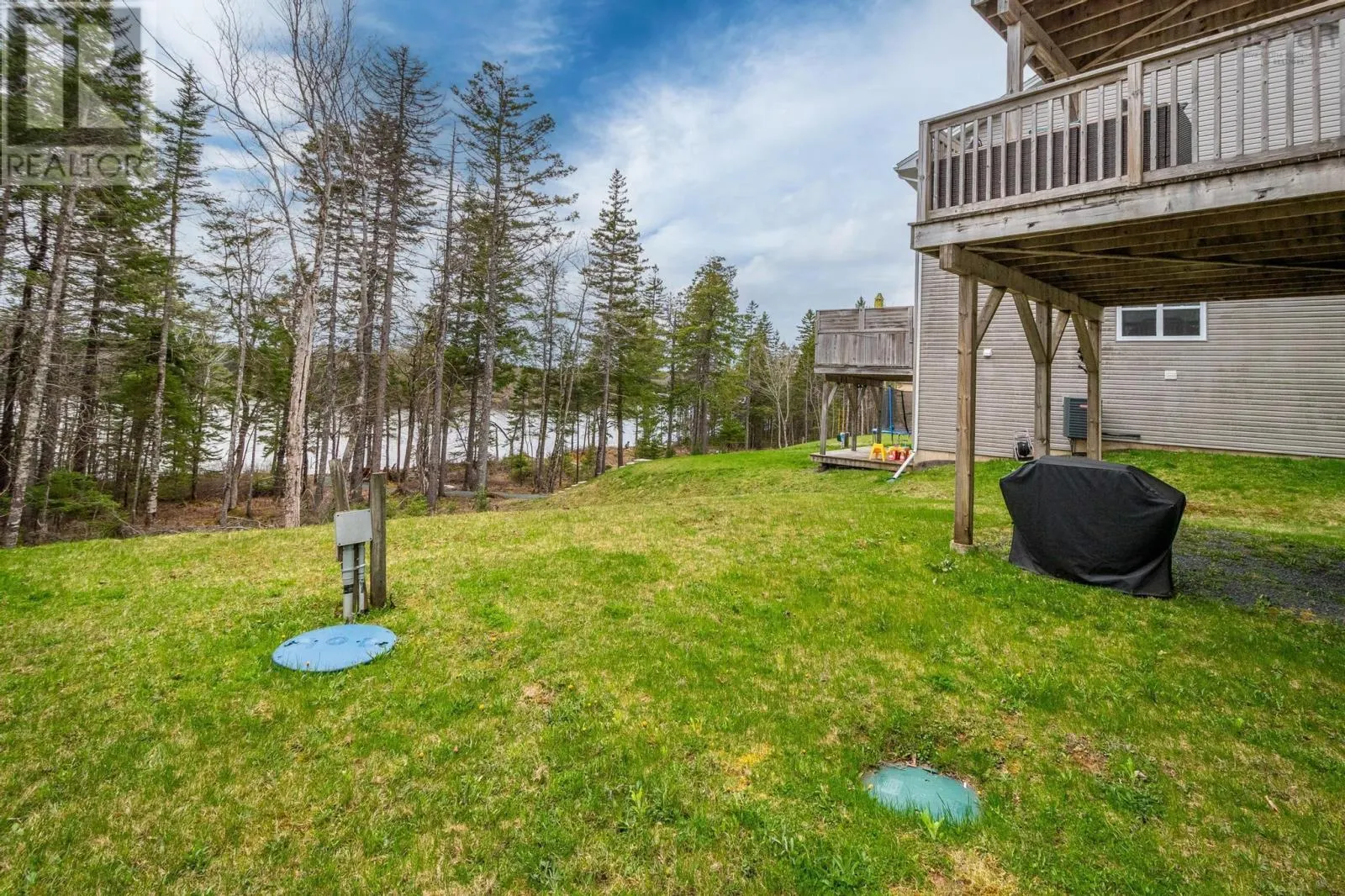 214 Voyageur Way