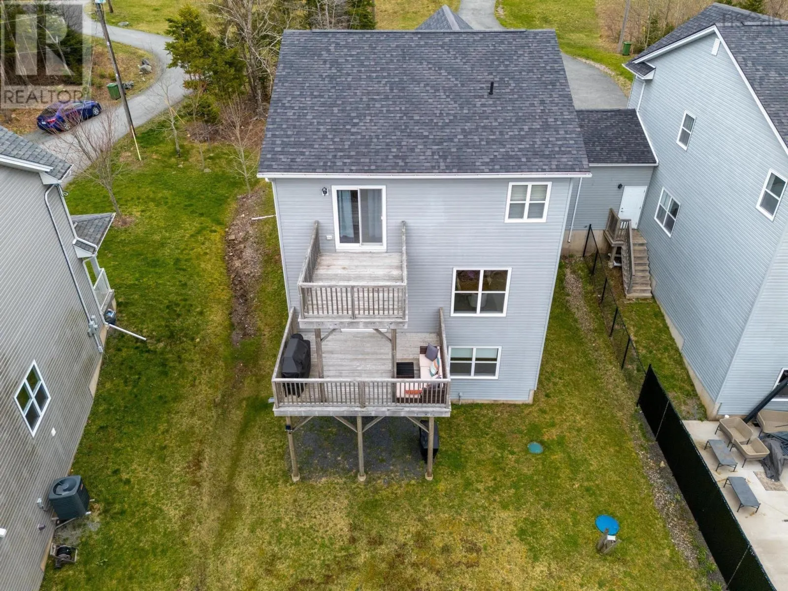214 Voyageur Way