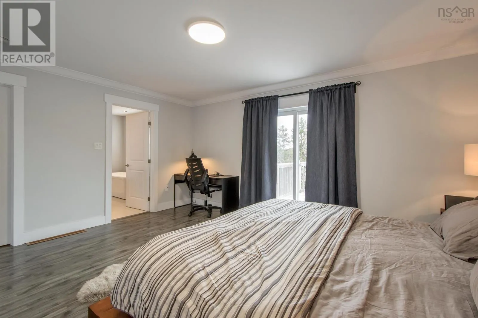 214 Voyageur Way