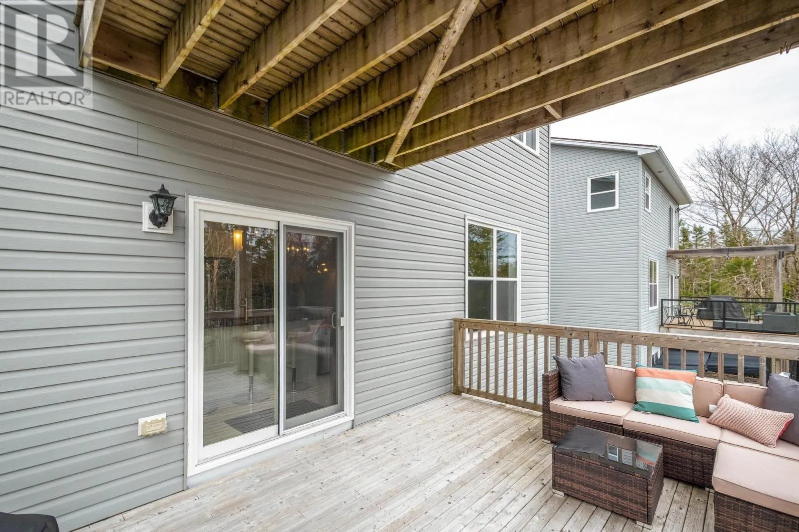 214 Voyageur Way