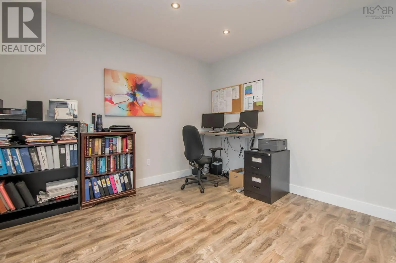 214 Voyageur Way