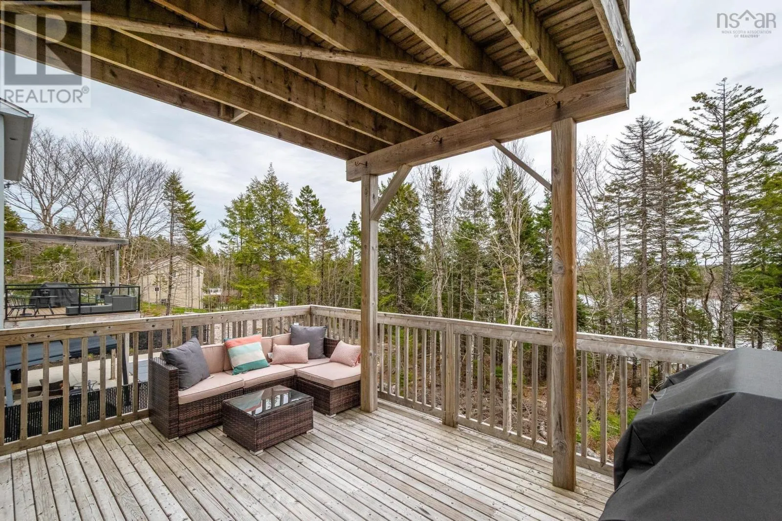 214 Voyageur Way