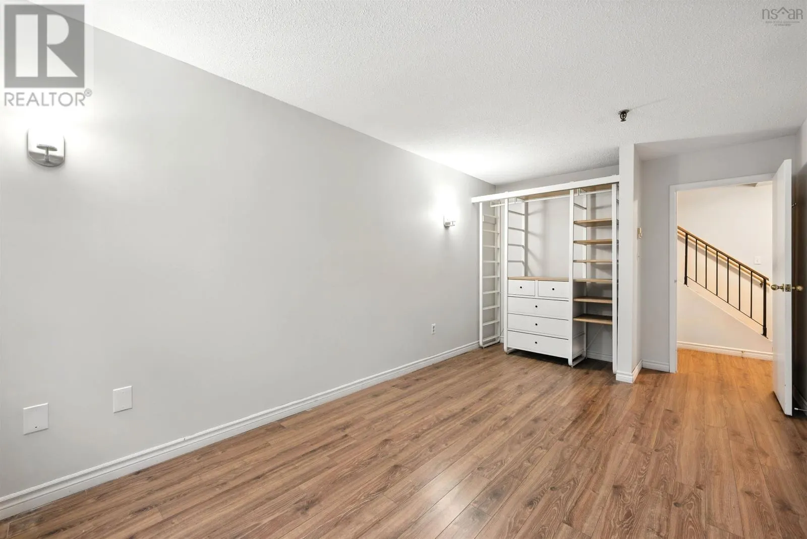 227 2070 Quingate Place