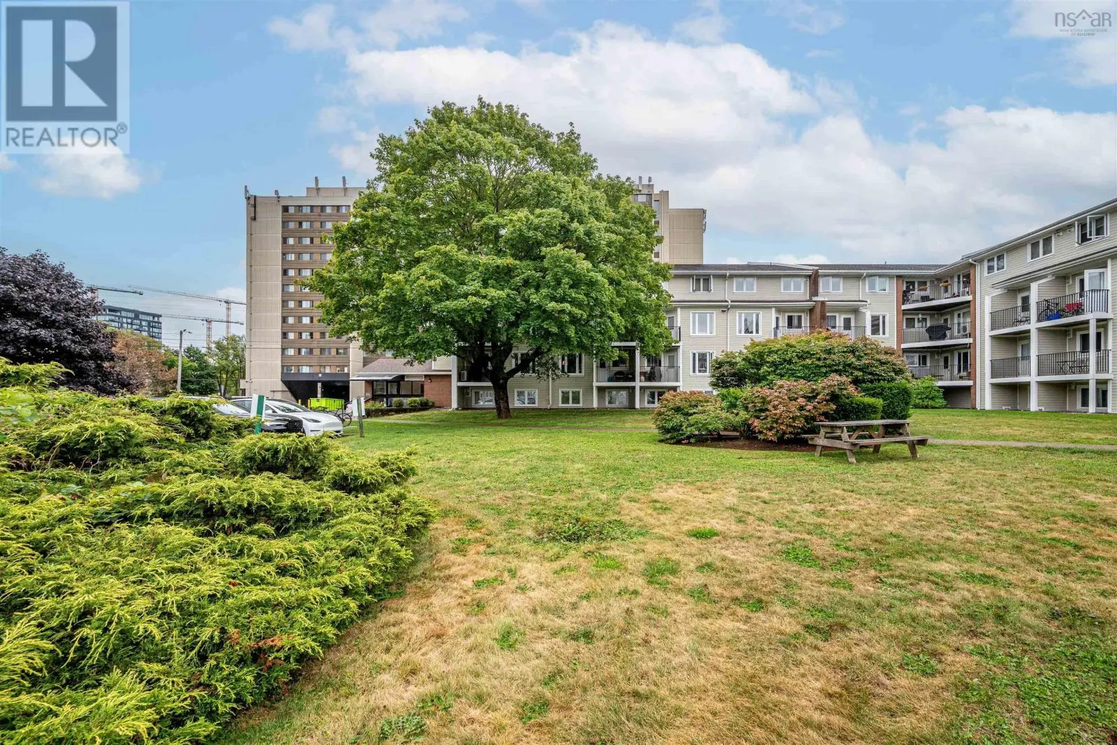 227 2070 Quingate Place