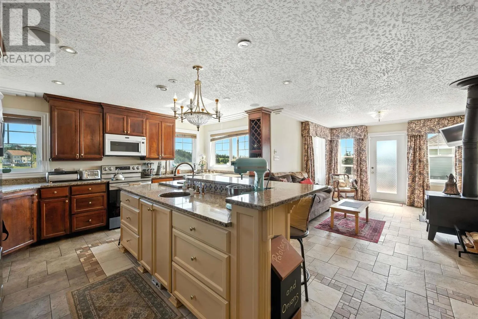 118 Spruce Court