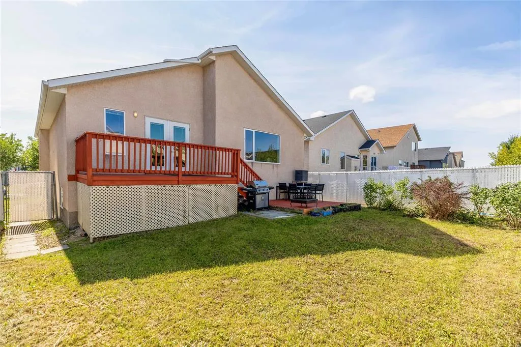 27 Kinlock Lane