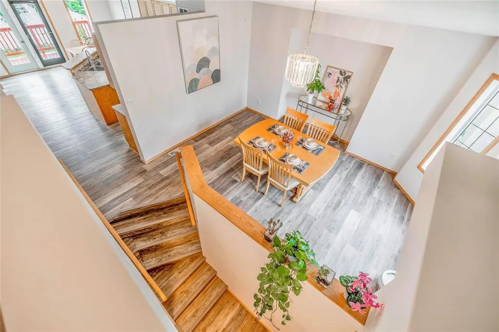 27 Kinlock Lane