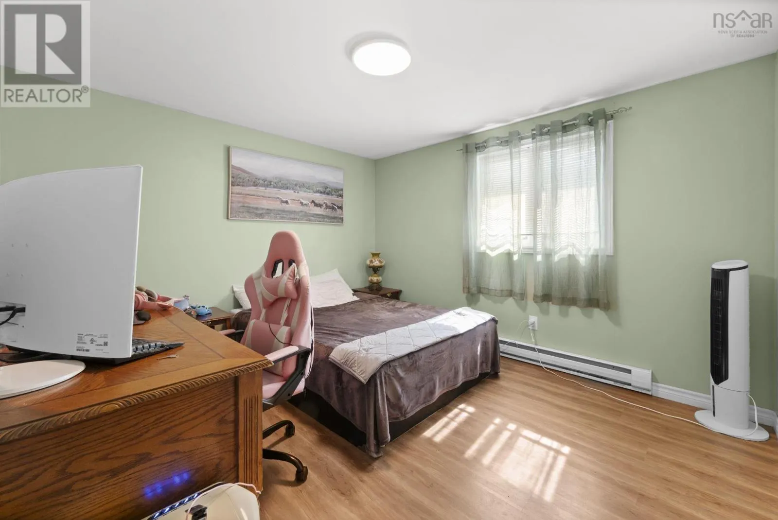 85 Cartier Crescent