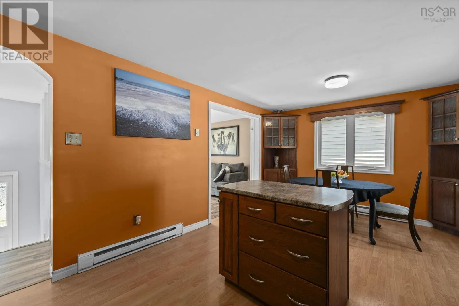 85 Cartier Crescent