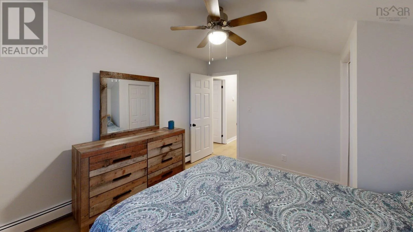 4 Cooling Street