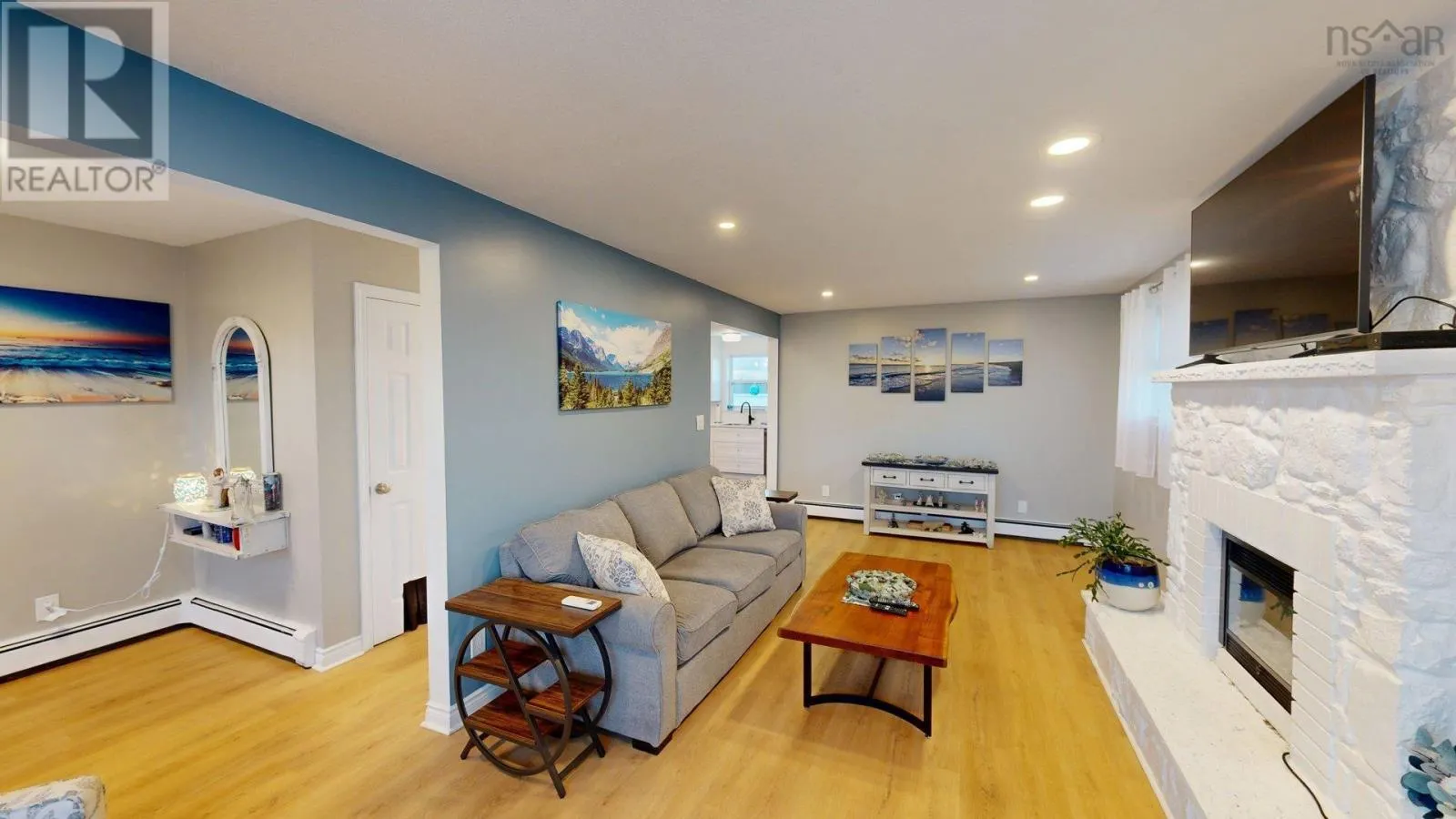 4 Cooling Street