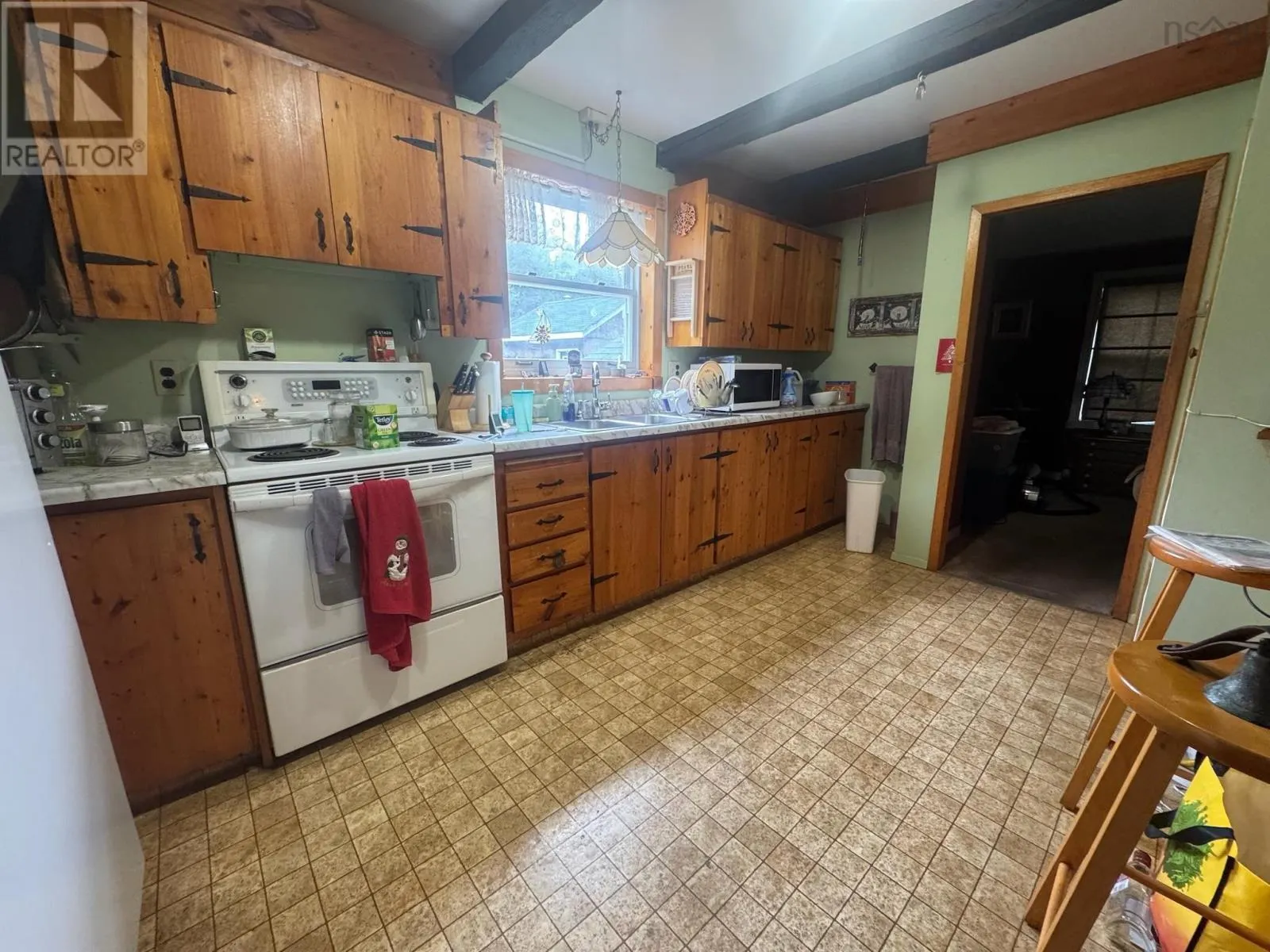 106 Dowling Road