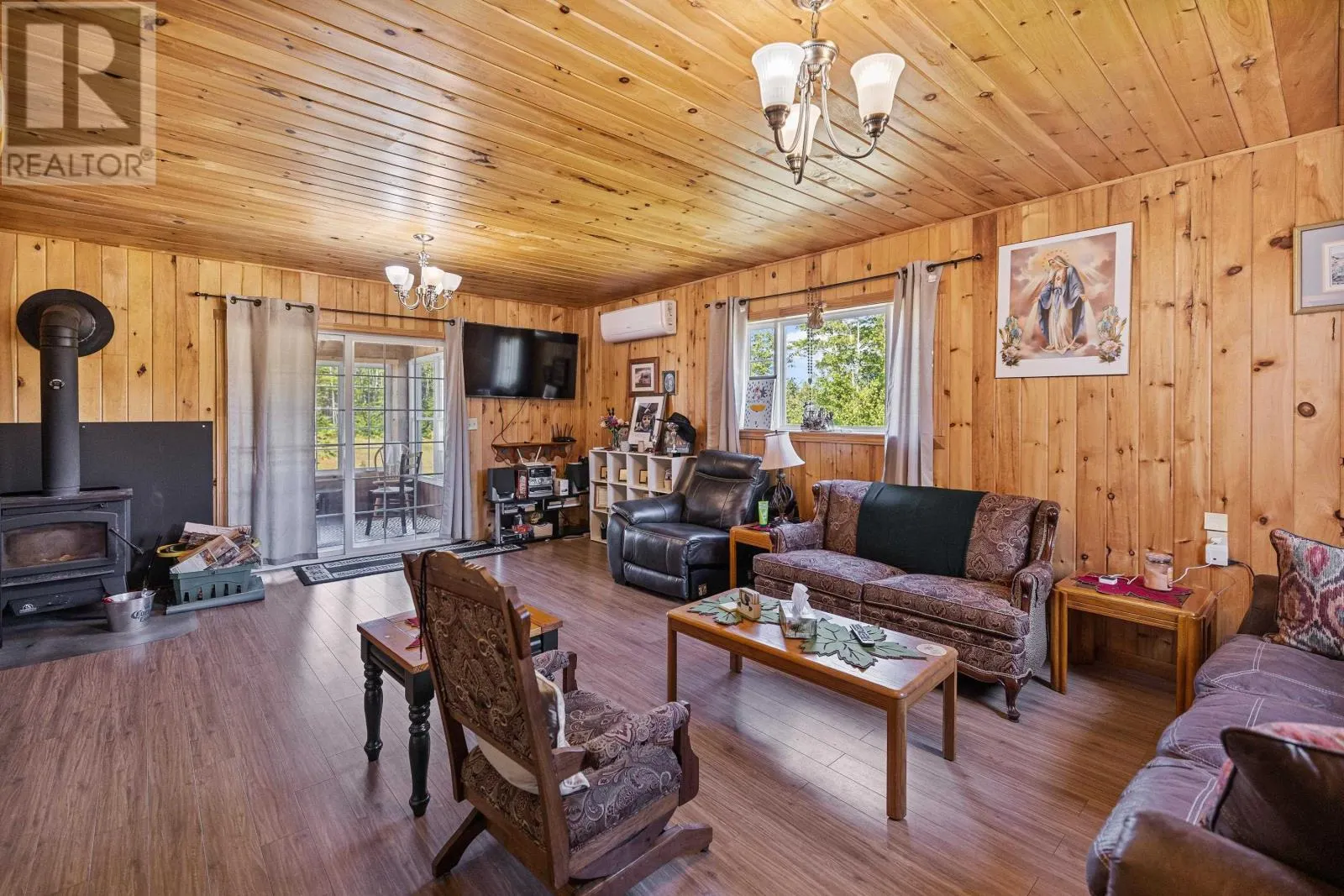 2867 Cape Breton Road