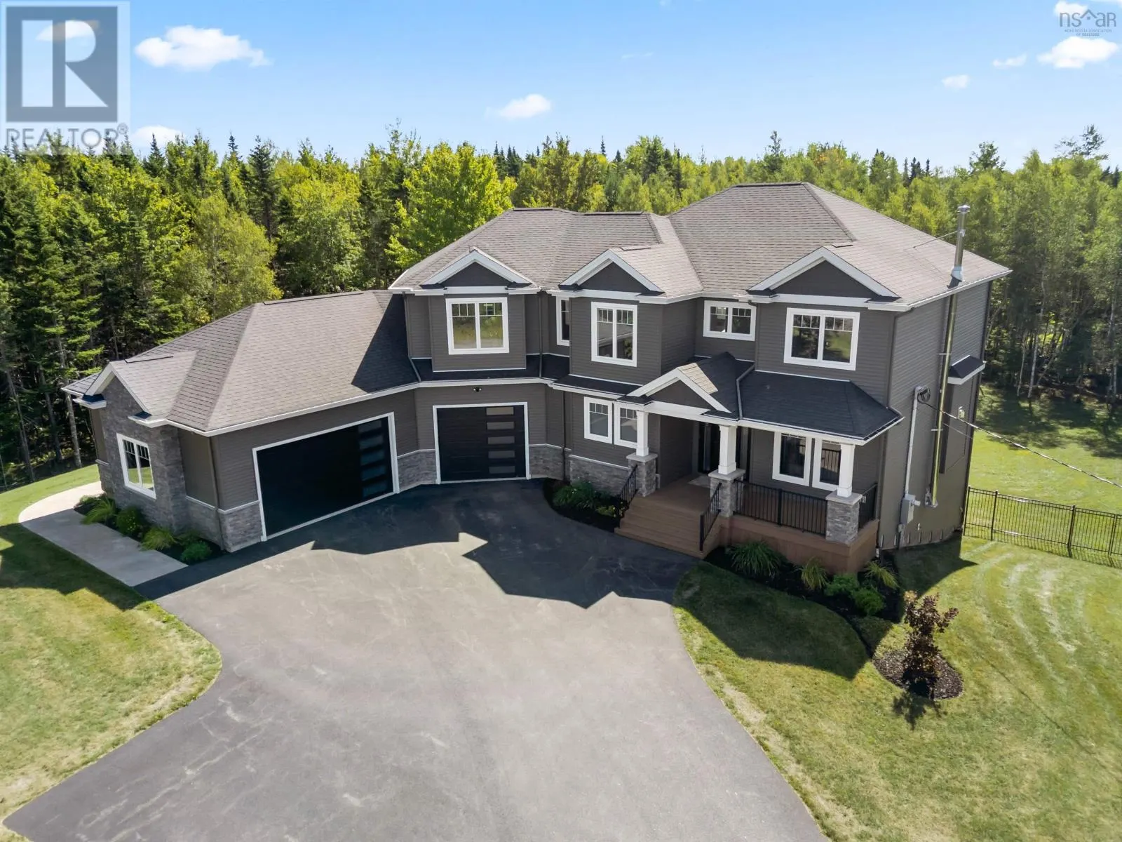 246 Royal Oaks Way