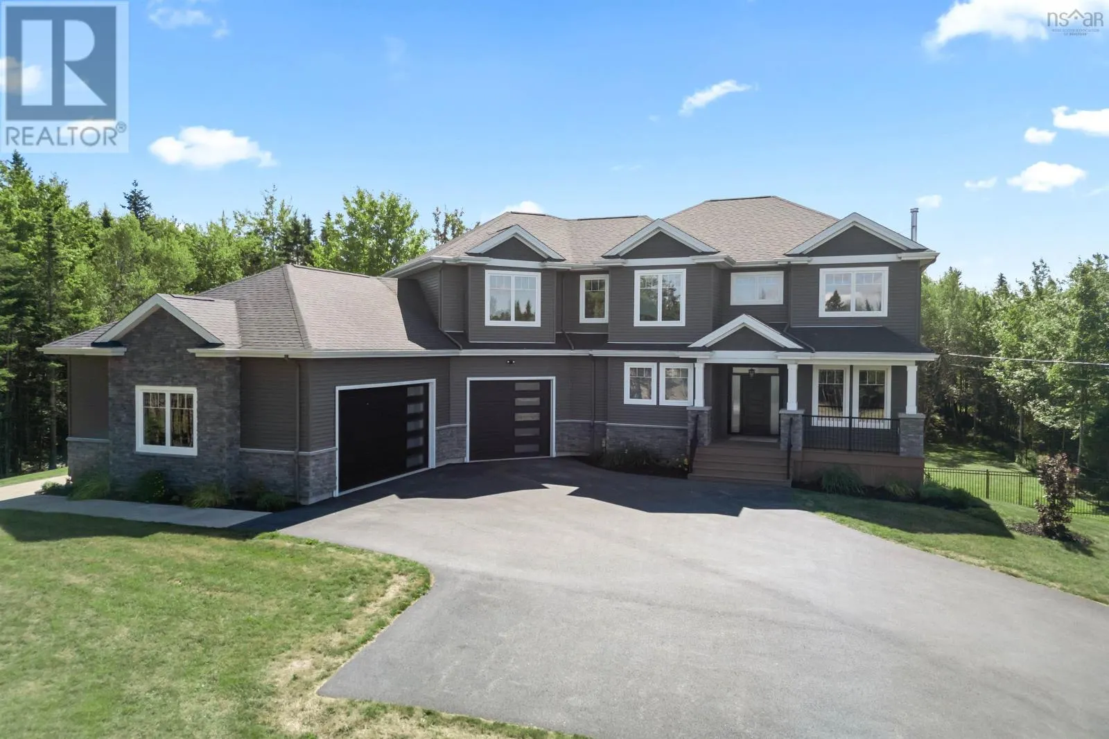 246 Royal Oaks Way