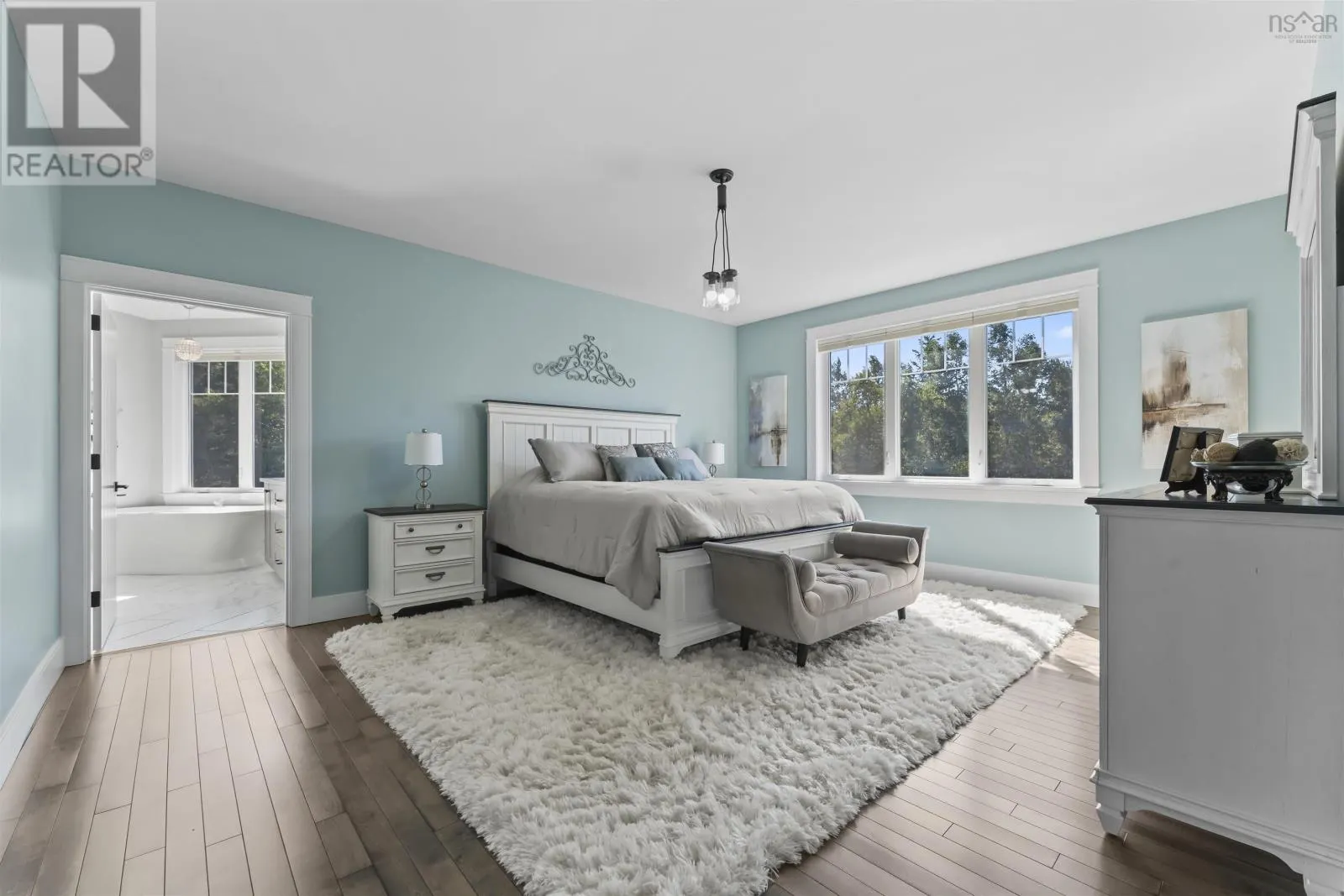 246 Royal Oaks Way