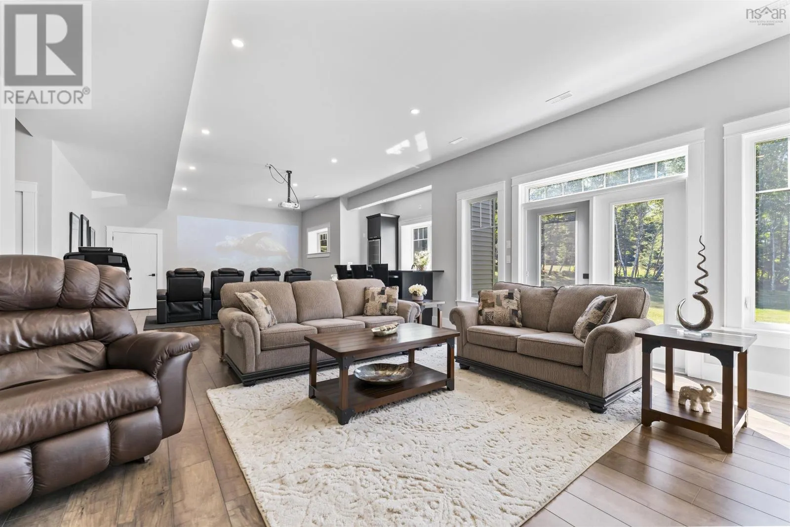 246 Royal Oaks Way