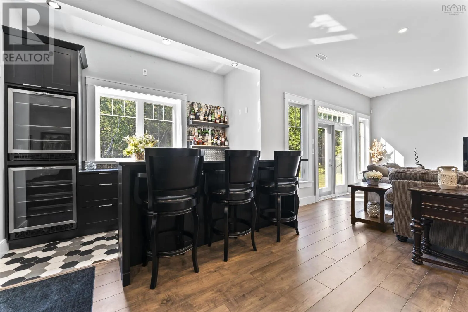 246 Royal Oaks Way