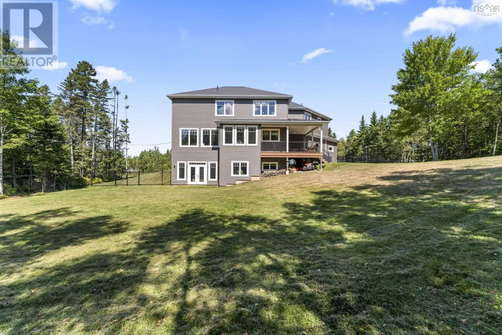 246 Royal Oaks Way