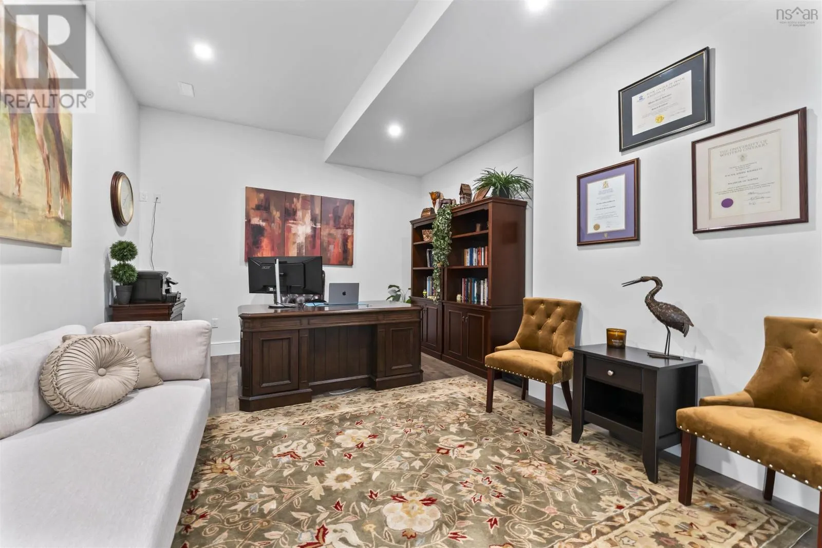 246 Royal Oaks Way
