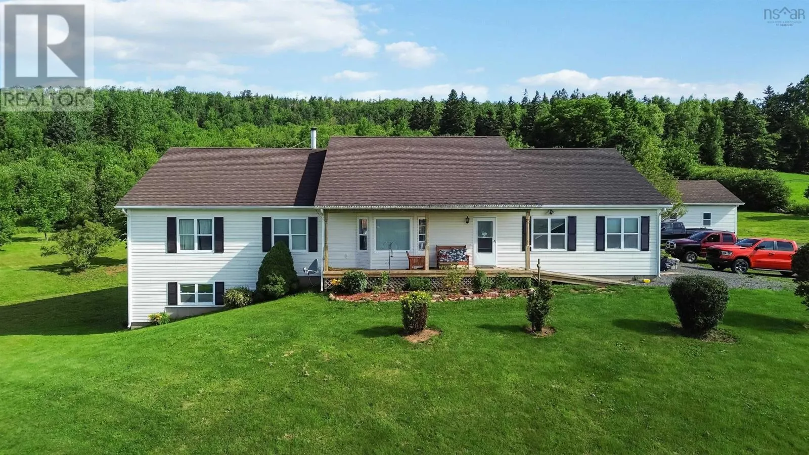 2135 Highway 221