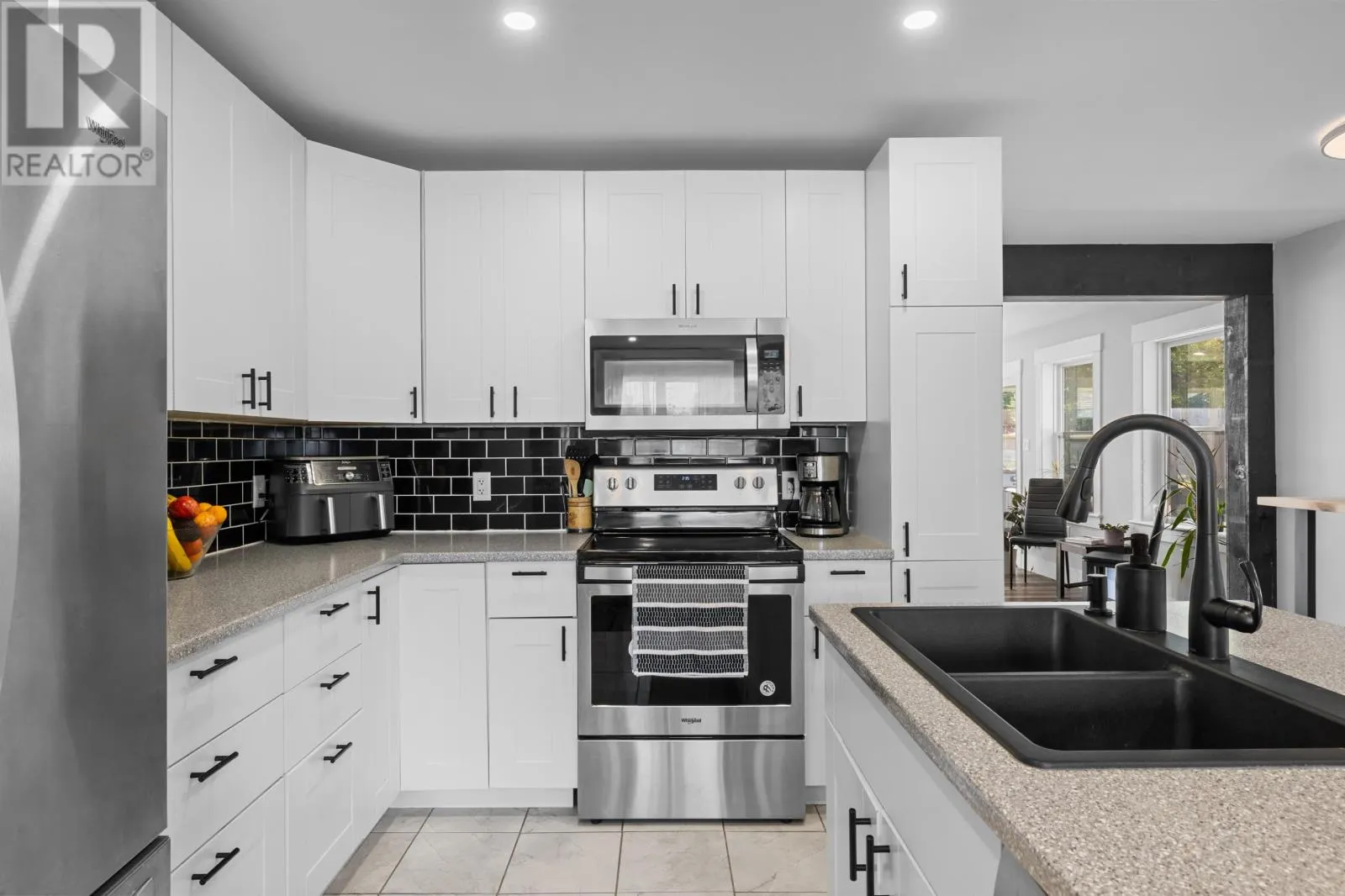 112 Meadowvale Drive
