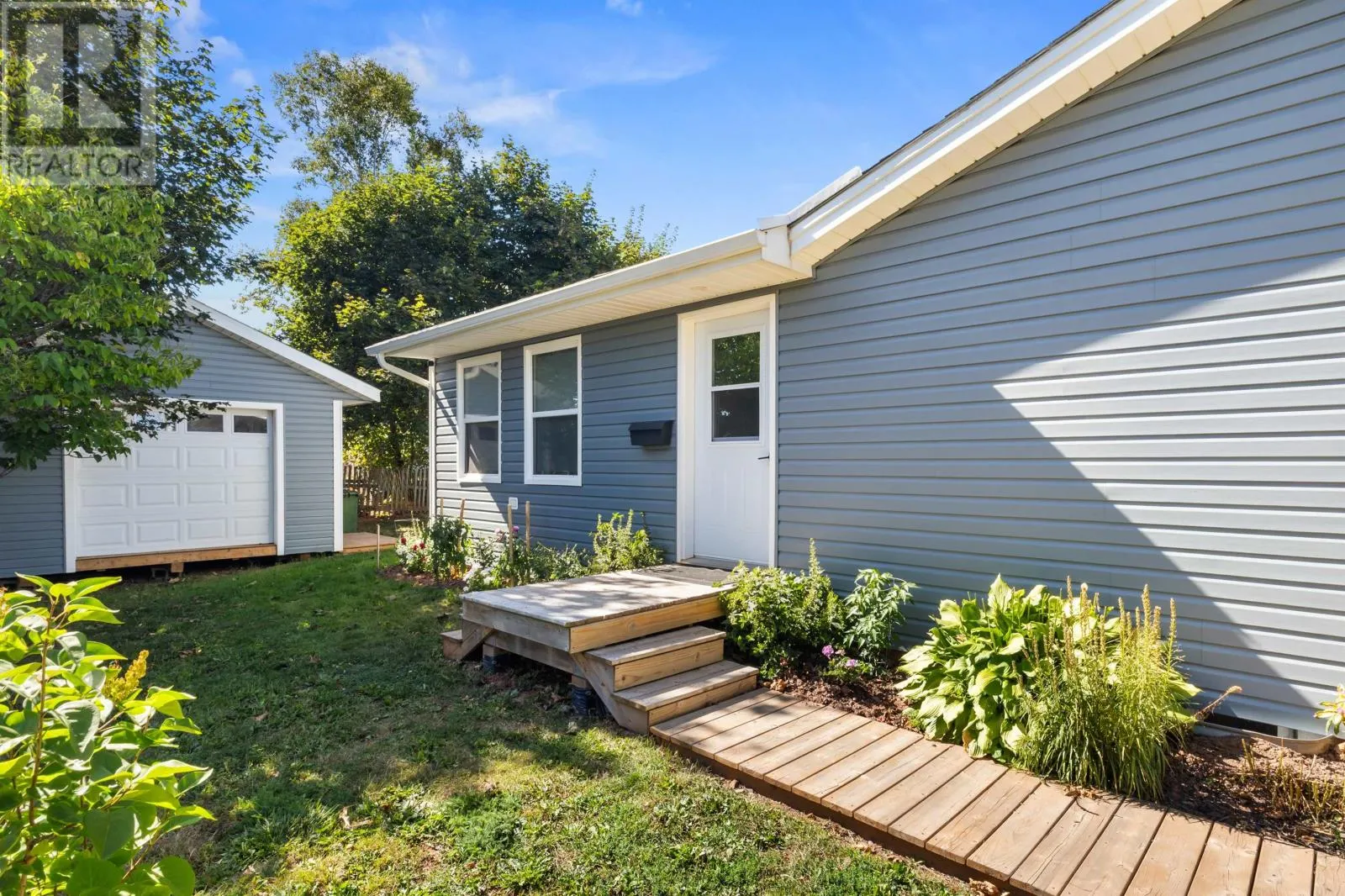 112 Meadowvale Drive