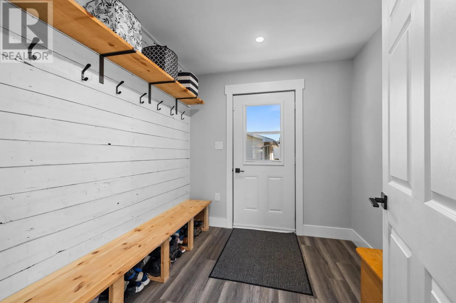 112 Meadowvale Drive