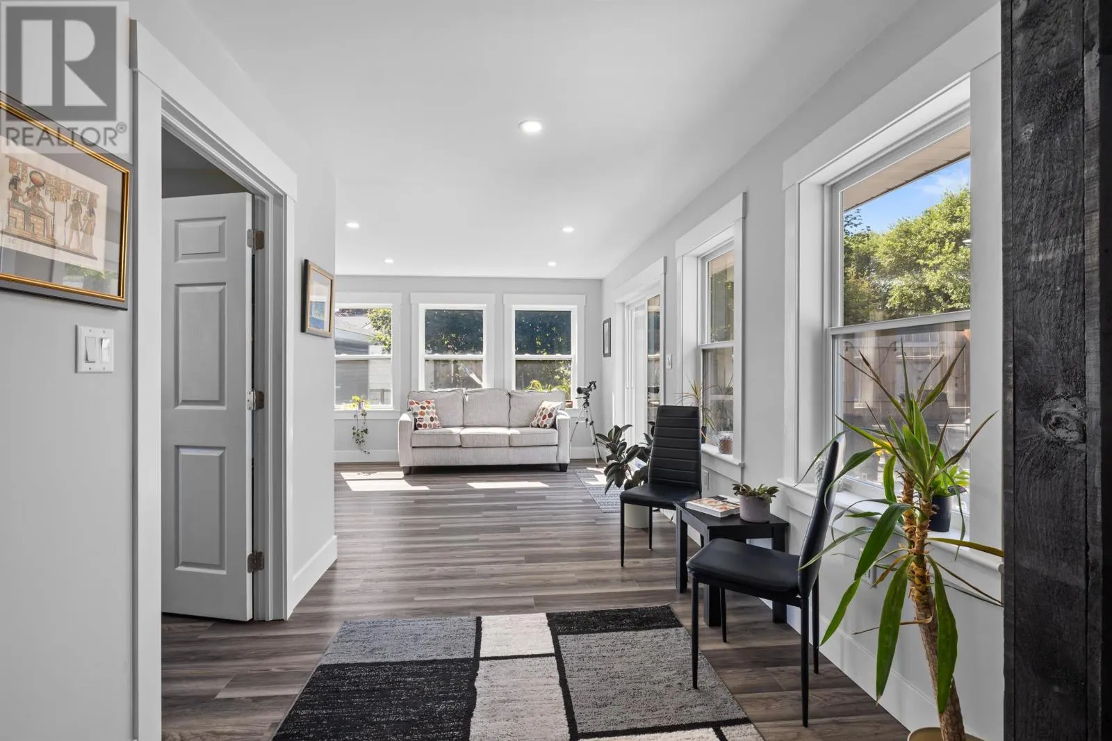 112 Meadowvale Drive