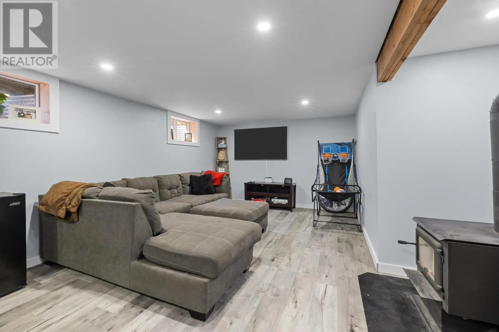 112 Meadowvale Drive