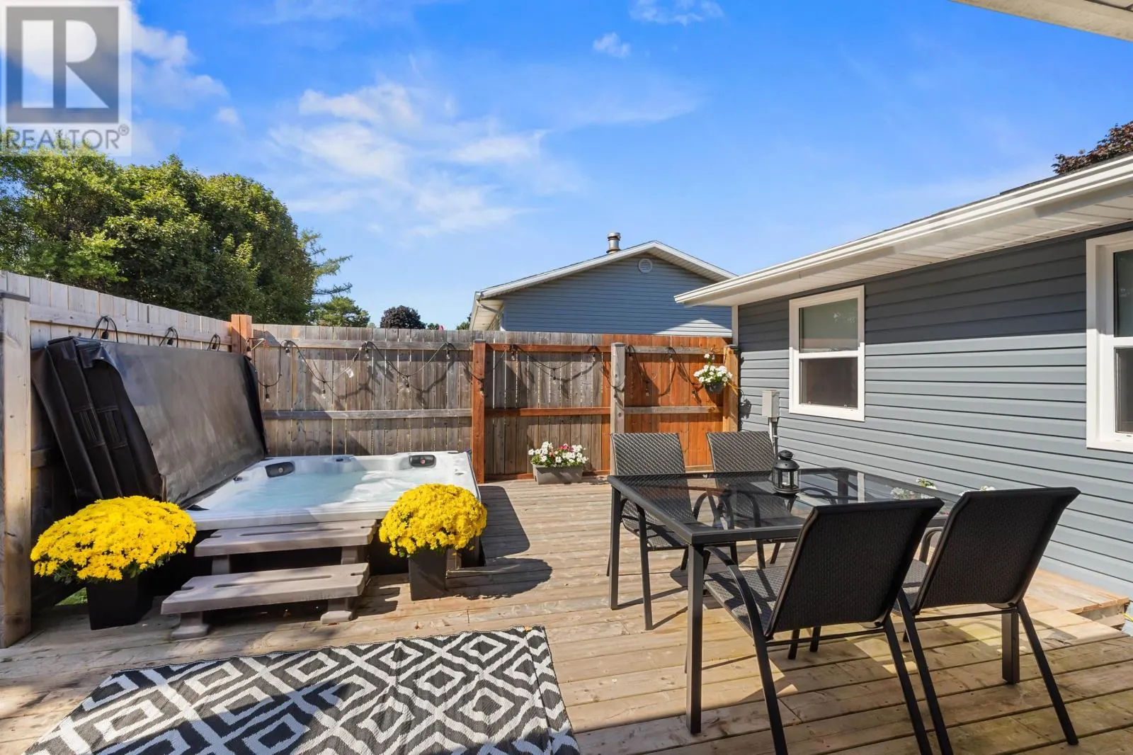 112 Meadowvale Drive