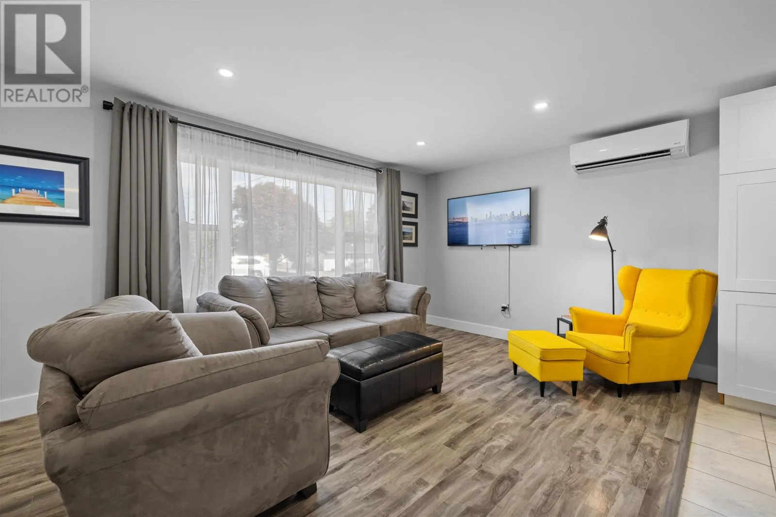 112 Meadowvale Drive