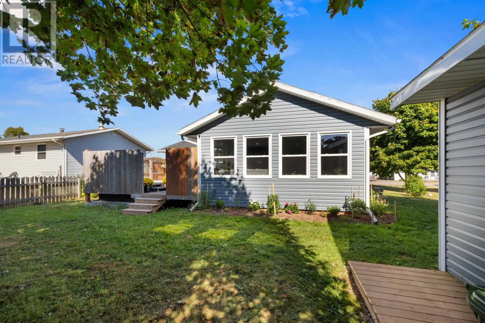 112 Meadowvale Drive