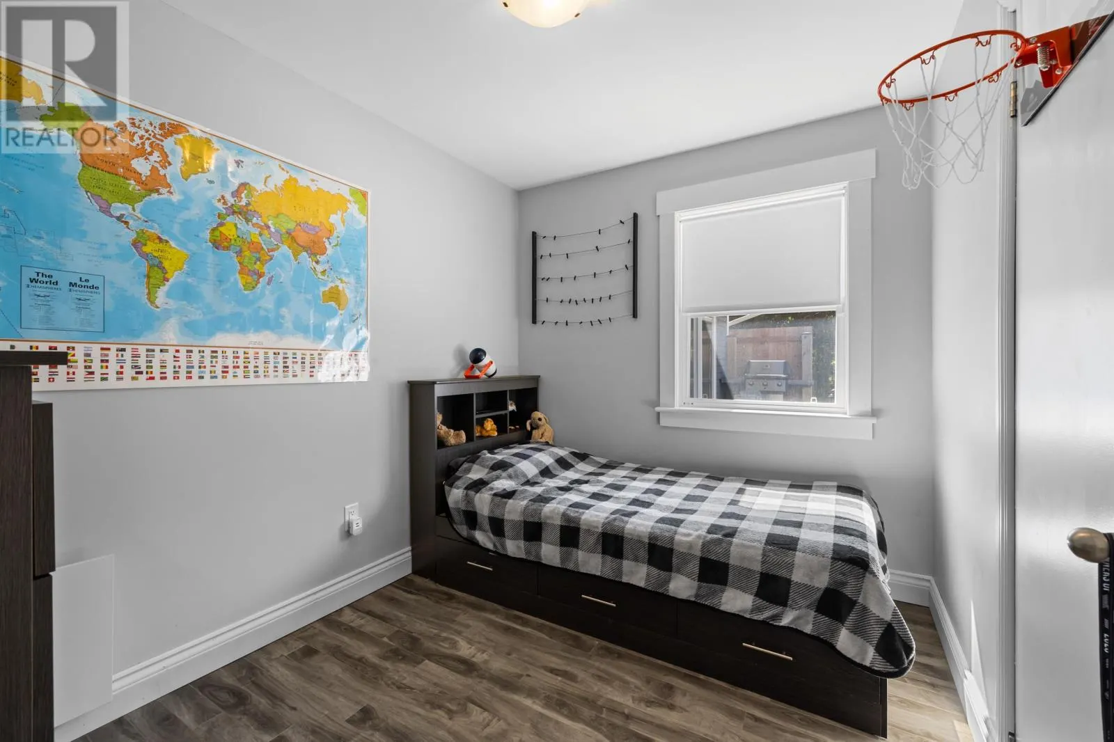 112 Meadowvale Drive